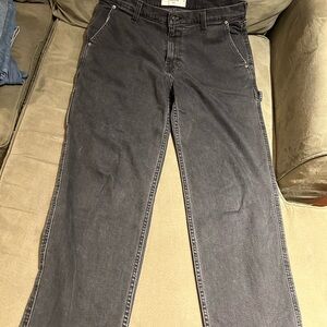 Men’s size 33 w x 32 l - Hollister baggy jeans